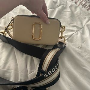 Marc Jacob camra purse
